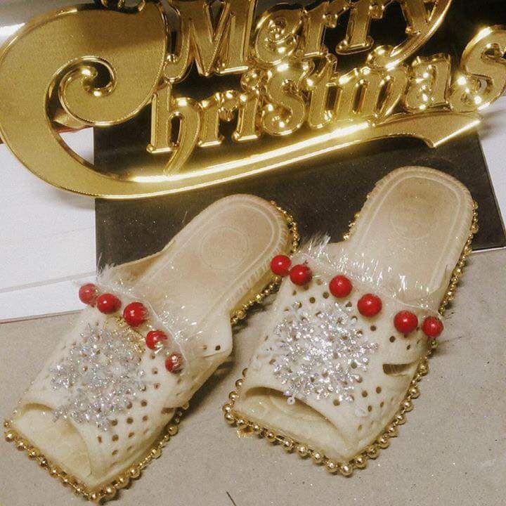 Hình Ảnh Dép Tổ Ong Chế